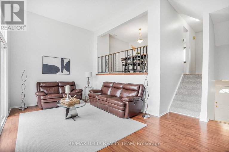 28252608/49-2115-erinbrook-crescent/sheffield-glenindustrial-park/ottawa/ontario/K1B4J5_2