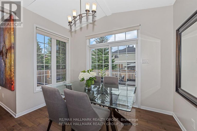 28798705/137-stedman-street/blossom-parkkemp-parkfindlay-creek/ottawa/ontario/K1T0B4_18