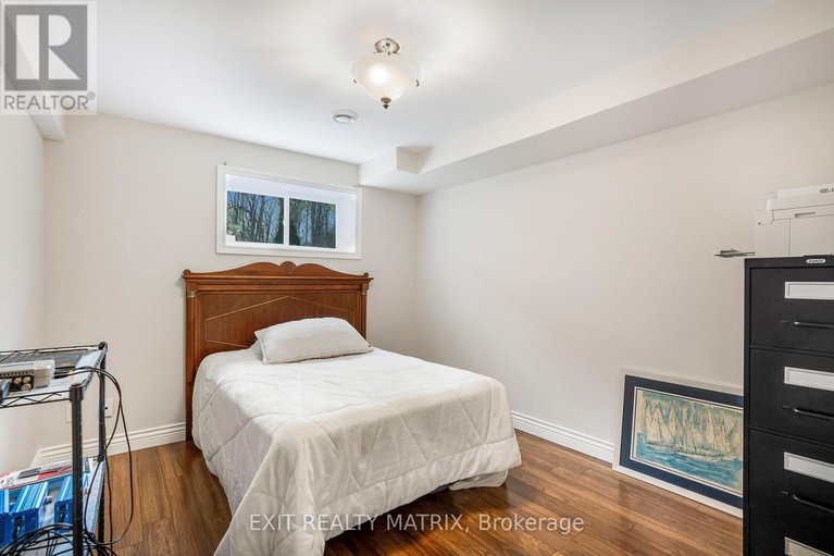 29094992/5-64-radstock-lane/champlain-twp/champlain/ontario/K6A2R2_30