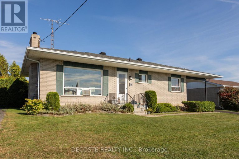 28954705/45-clement-street/alexandria/north-glengarry/ontario/K0C1A0_28