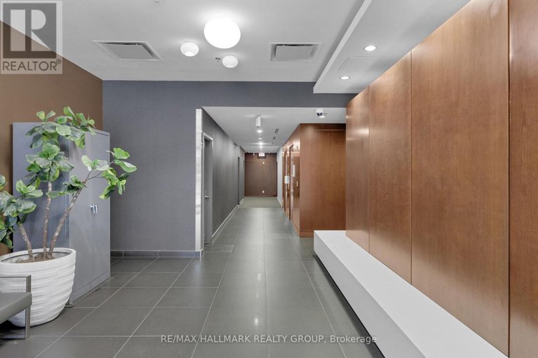 28847183/933-340-mcleod-street/ottawa-centre/ottawa/ontario/K2P1A4_3