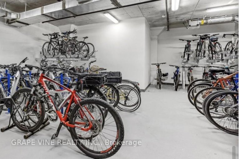 29215749/3705-805-carling-avenue/west-centre-town/ottawa/ontario/K2Y0C1_16