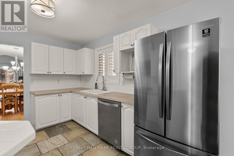 29606024/38-north-harrow-drive/longfields/ottawa/ontario/K2J4V7_9