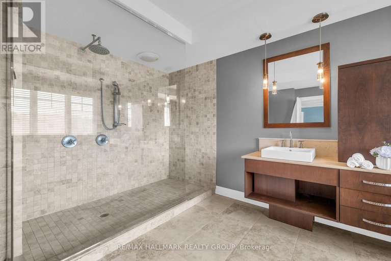 28251358/15-marwood-court/stonebridge/ottawa/ontario/K2J5G1_24