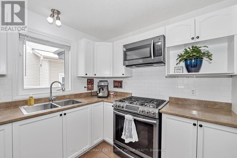 28146924/581-emerald-street/town-of-rockland/clarence-rockland/ontario/K4K0B9_18