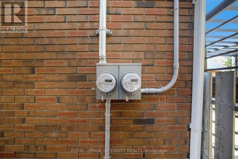 29085724/2321-kay-street/queensway-terrace-southridgeview/ottawa/ontario/K2C1J6_30