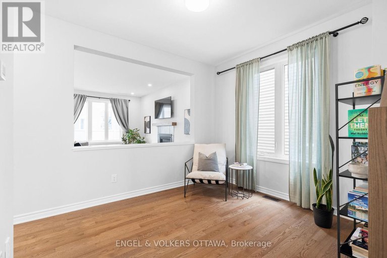 28403100/329-finial-way/half-moon-bay/ottawa/ontario/K2J6V9_6