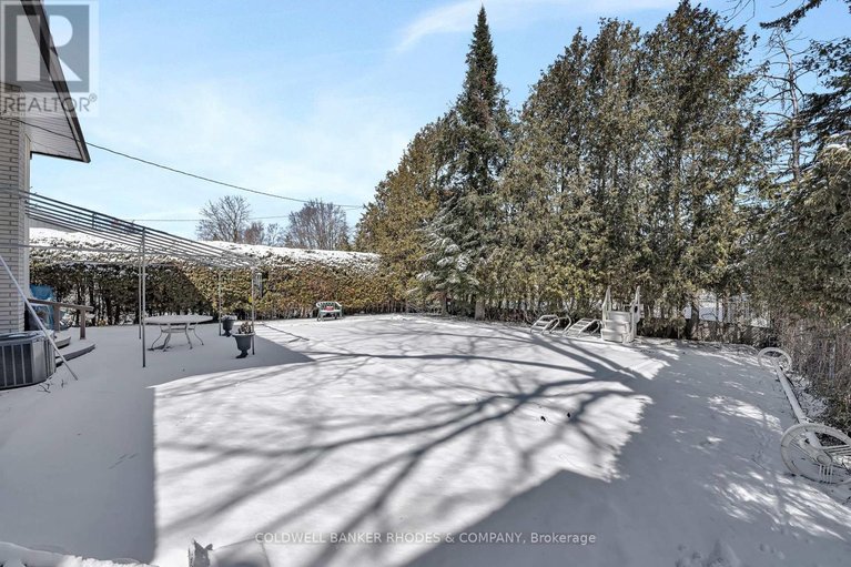 29496018/22-dayton-crescent/leslie-park/ottawa/ontario/K2H7N9_26