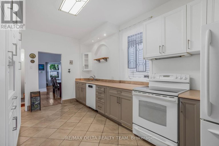 28737271/245-york-street/lower-town/ottawa/ontario/K1N5T9_12