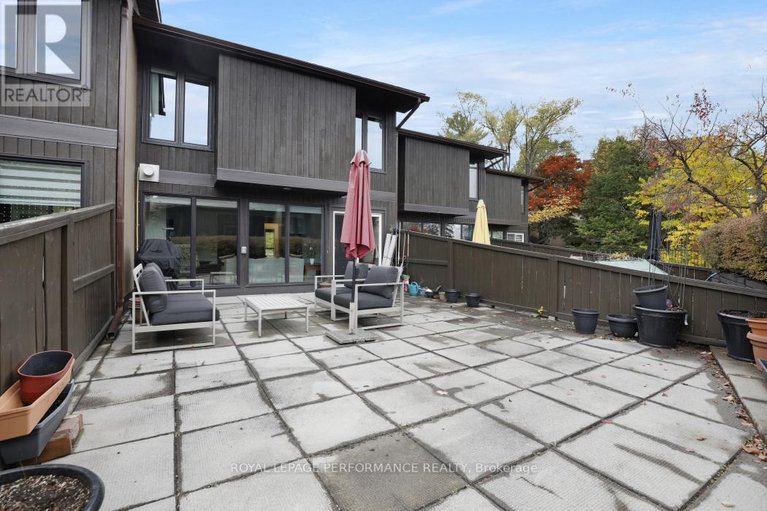 29039547/695-richmond-road/woodroffe/ottawa/ontario/K2A0G6_24