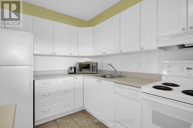28350117/306-20-chesterton-drive/borden-farmstewart-farmcarleton-heightsparkwood-hills/ottawa/ontario/K2E6Z7_10