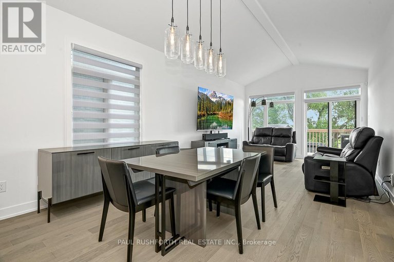 28592646/568-knotridge-street/mer-bleuebradley-estatesanderson-park/ottawa/ontario/K1W0M2_9