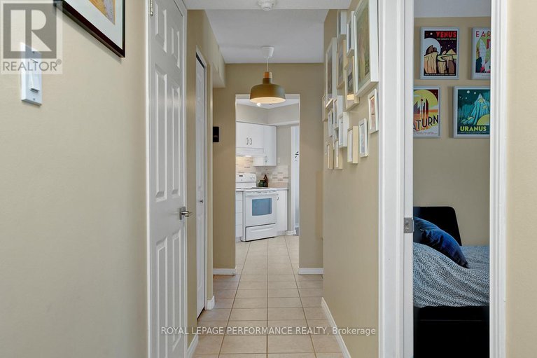 29401592/401d-1-columbus-avenue/overbrook/ottawa/ontario/K1K4L1_21