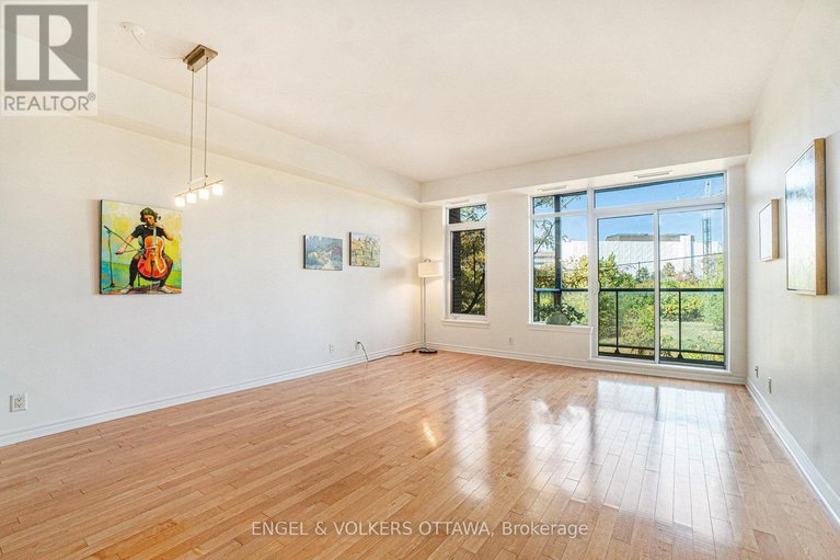 28962540/313-205-bolton-street/lower-townbyward-market/ottawa/ontario/K1N1K7_8