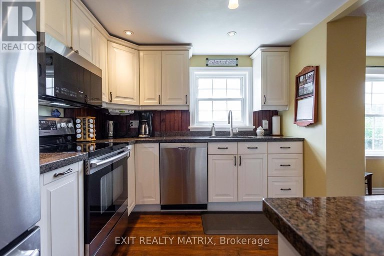 28874939/1467-wade-road/russell-twp/russell/ontario/K4R1E5_21