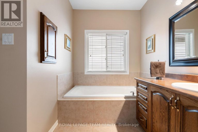 29559715/2180-valin-street/springridgeeast-village/ottawa/ontario/K4A5A9_25