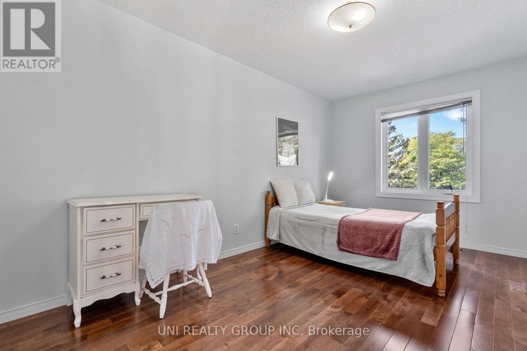 28876719/6134-red-willow-drive/chapel-hill/ottawa/ontario/K1C7J8_26