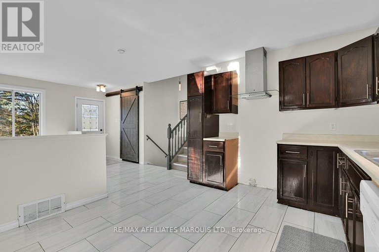 28989293/21450-concession-10-road/south-glengarry-lancaster-twp/south-glengarry/ontario/K0C1A0_10