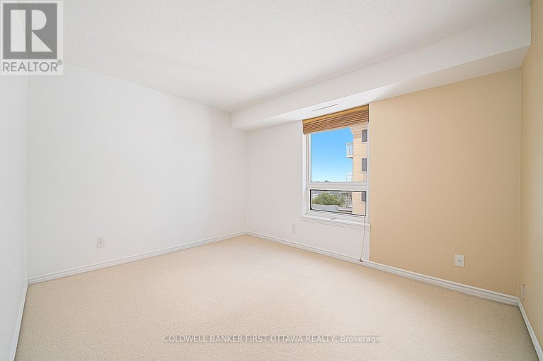 28960475/403-120-grant-carman-drive/borden-farmstewart-farmcarleton-heightsparkwood-hills/ottawa/ontario/K2E1C8_10