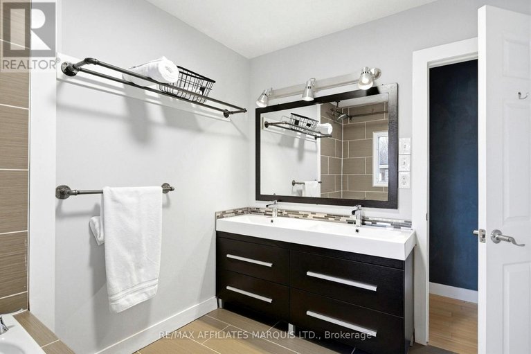 29555940/5083-aultsville-road/south-stormont-osnabruck-twp/south-stormont/ontario/K0C1M0_31