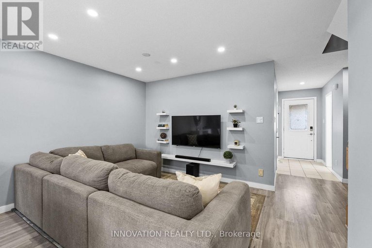 29073482/20-banchory-crescent/morgans-grantsouth-march/ottawa/ontario/K2K2V4_7