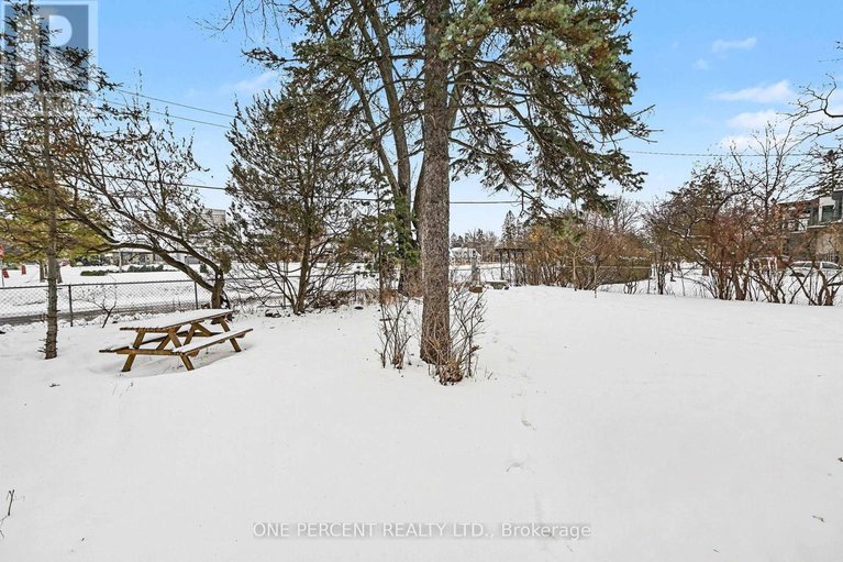 29255409/60-pontiac-street/ottawa-westtunneys-pasture/ottawa/ontario/K1Y2K1_23