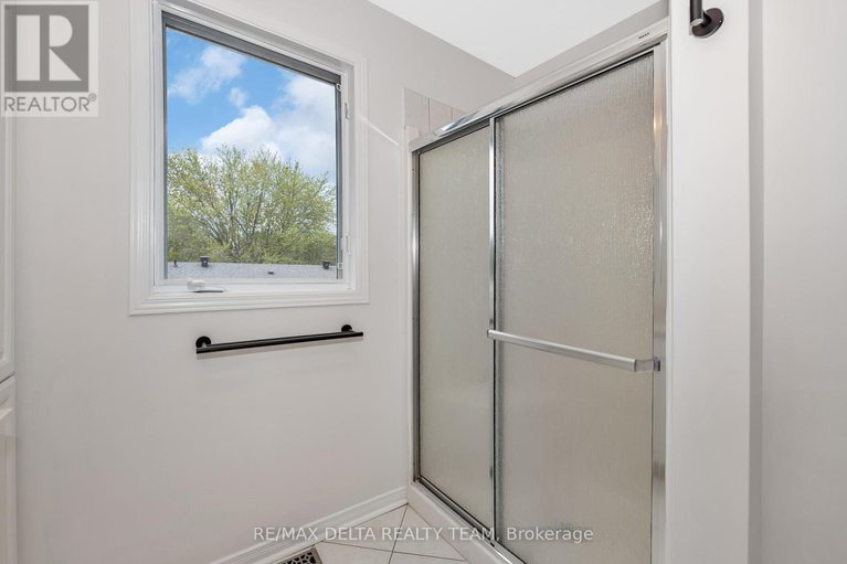 28634111/551-casabella-drive/avalon-east/ottawa/ontario/K4A4Y1_27