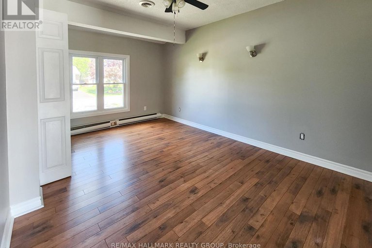 29114747/14-roberta-crescent/pheasant-run/ottawa/ontario/K2J1G6_13