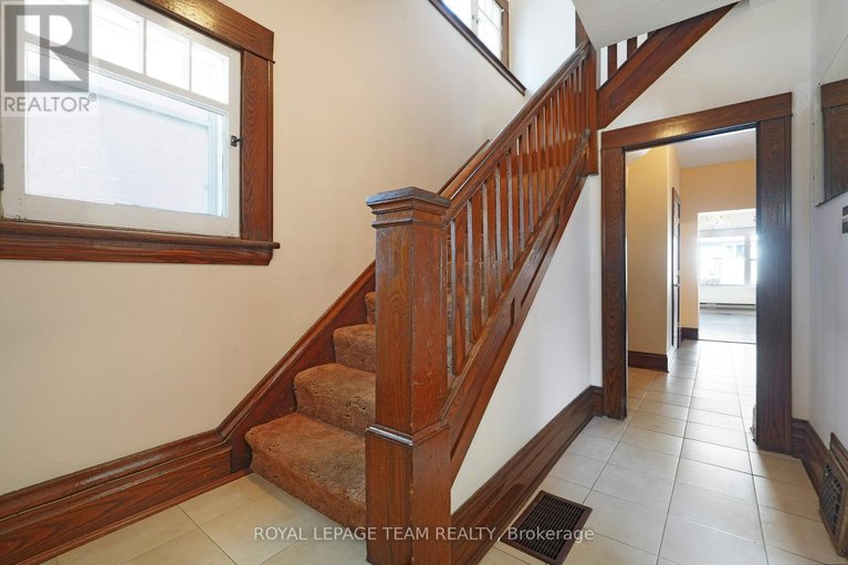 29645117/85-grove-avenue/old-ottawa-south/ottawa/ontario/K1S3A7_19