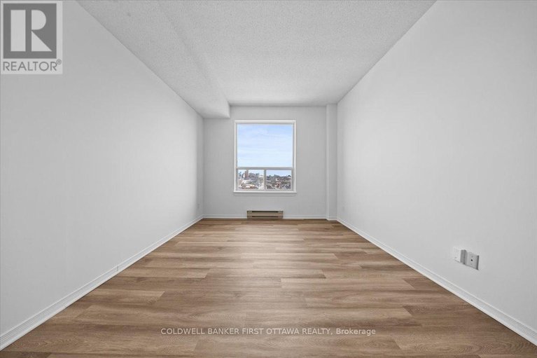 29430525/1403-215-parkdale-avenue/mechanicsville/ottawa/ontario/K1Y4T8_23