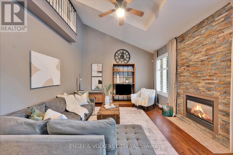28759650/5-wynridge-place/emerald-meadowstrailwest/ottawa/ontario/K2M2S9_9
