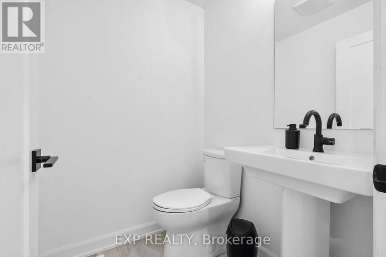 28500517/413-fleet-canuck-private/huntley-ward-south-east/ottawa/ontario/K2M0M5_16