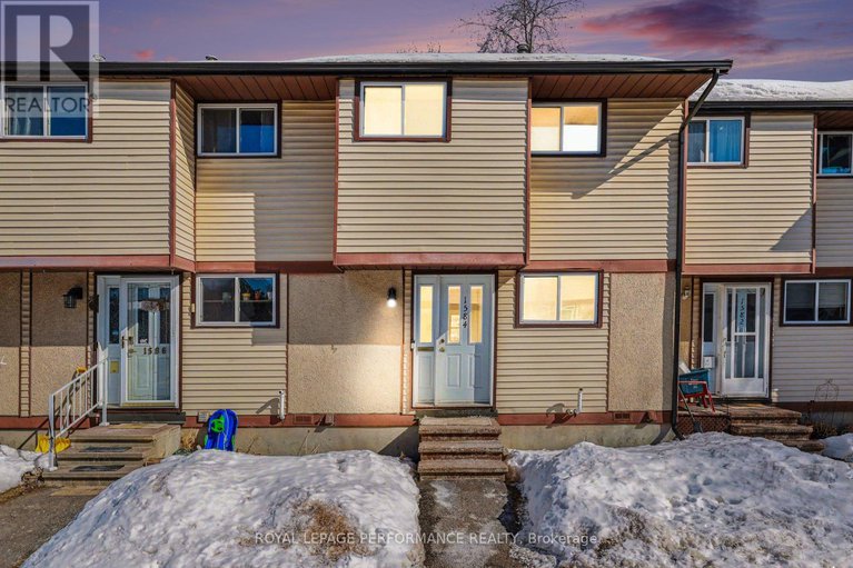 29425118/1584-feather-lane/sawmill-creektimbermill/ottawa/ontario/K1T1V4_1