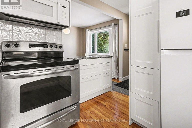 29322377/975-sheridan-avenue/carlington/ottawa/ontario/K1Z6M4_5