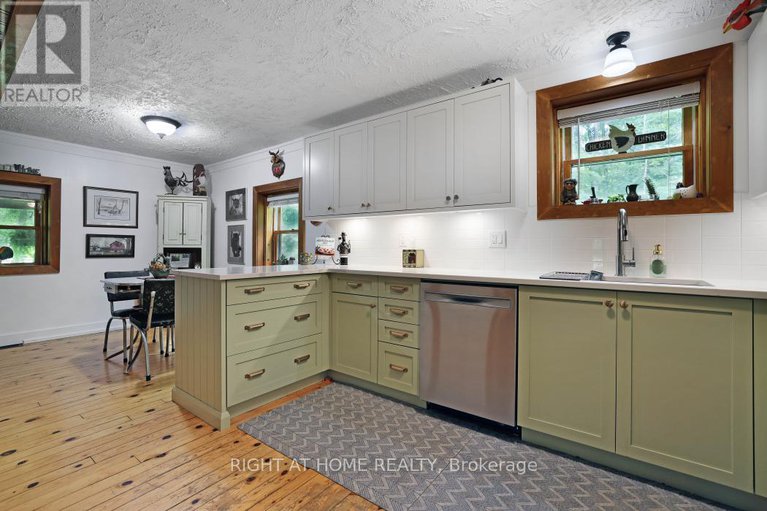 28646324/120-burgess-drive/drummondnorth-elmsley-north-elmsley-twp/drummondnorth-elmsley/ontario/K7H3C5_25