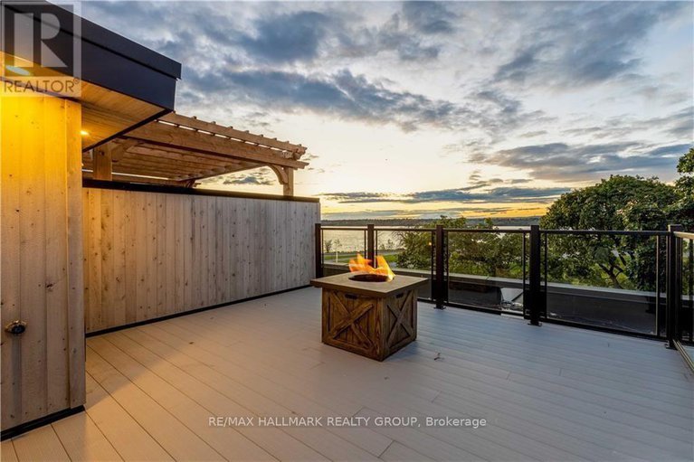 29307757/2167-rice-avenue/woodroffe/ottawa/ontario/K2A0C5_37