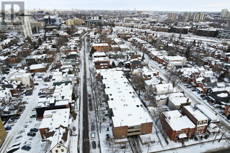 29280089/2d-142-waverley-street/ottawa-centregolden-triangle/ottawa/ontario/K2P0V4_28