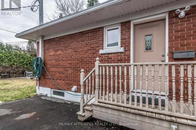 28591498/1941-haig-drive/elmvale-acres/ottawa/ontario/K1G2J9_32