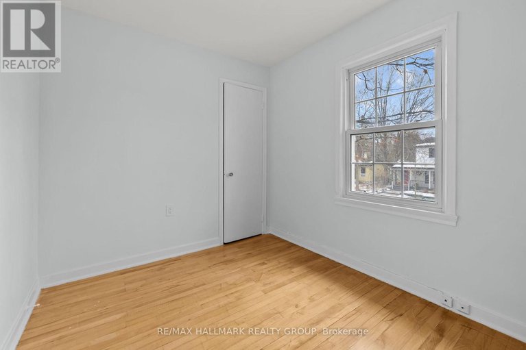 29115162/9-bedford-crescent/manor-park/ottawa/ontario/K1K0E3_19