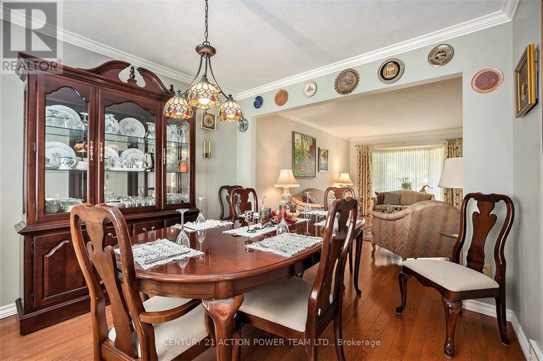 28768220/1358-turner-crescent/bilberry-creekqueenswood-heights/ottawa/ontario/K1E2Y4_11