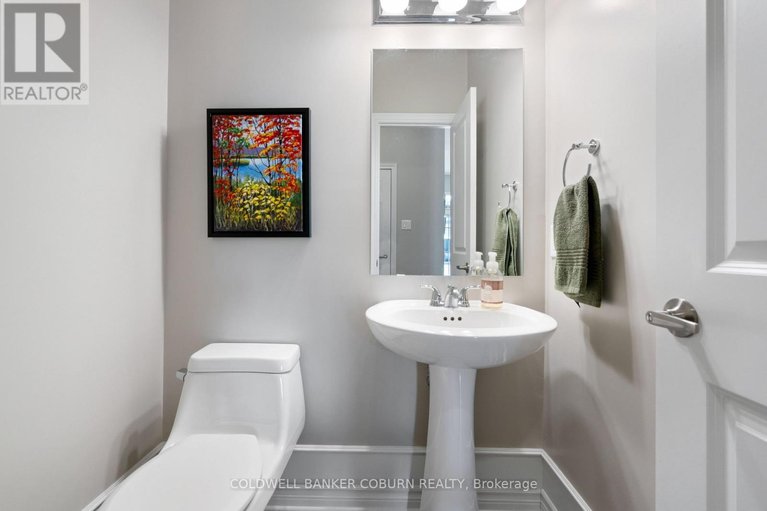 29658105/213-oxford-street-w/kemptville/north-grenville/ontario/K0G1J0_21