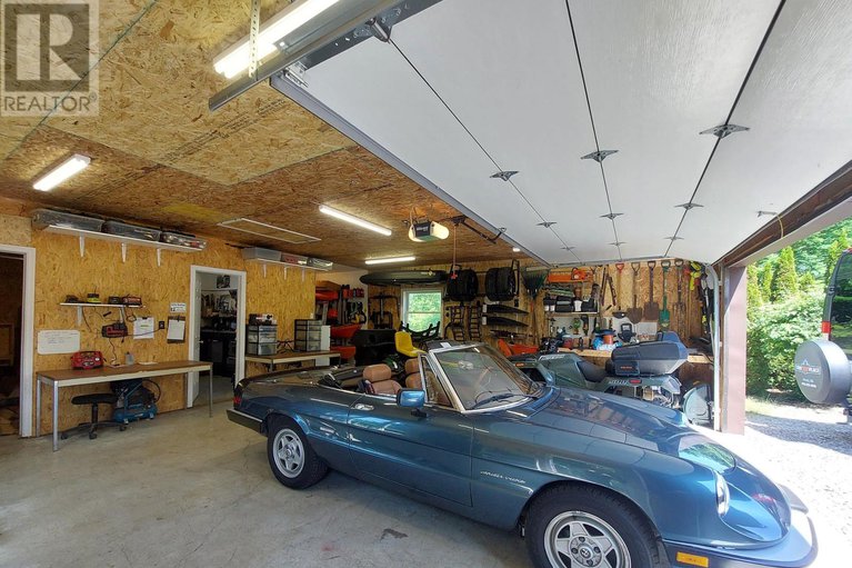 28543028/6942-gallagher-road/rideau-twp-s-of-reg-rd-6-w-of-mccordick-rd/ottawa/ontario/K0A2T0_6