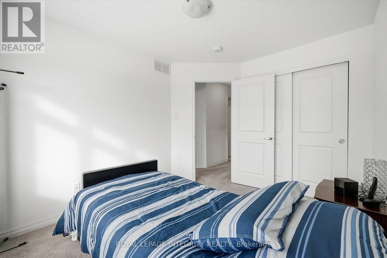 29474235/88-chevron-place/mer-bleuebradley-estatesanderson-park/ottawa/ontario/K1W0L6_26