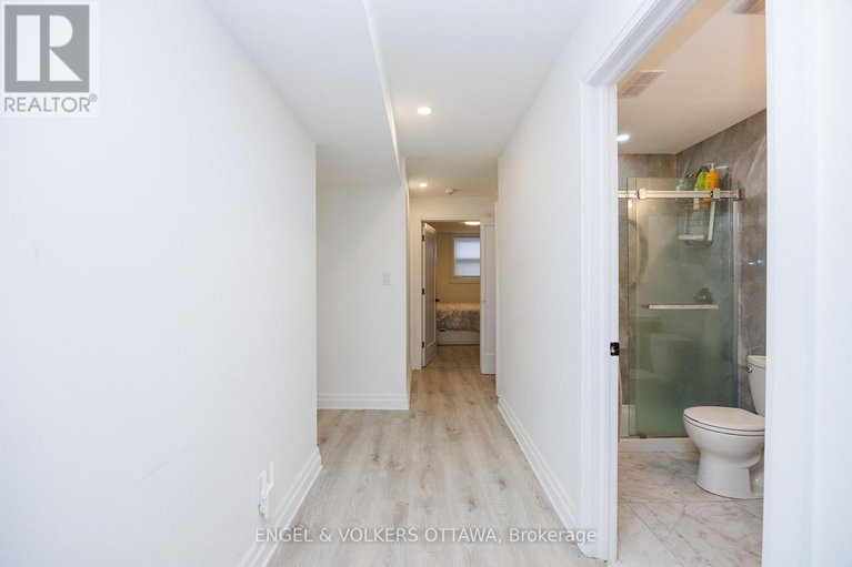 28559940/2204-utah-street/alta-vista/ottawa/ontario/K1H7W8_36