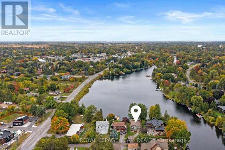 29064420/1119-firefly-lane/manotick-south-to-roger-stevens/ottawa/ontario/K4M0T6_7