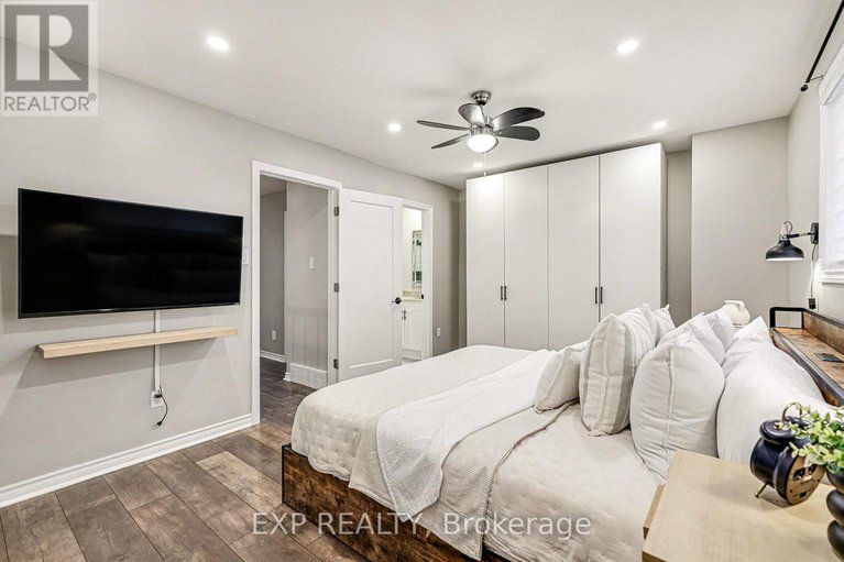 29150230/23-mccurdy-drive/katimavik/ottawa/ontario/K2L2W7_13