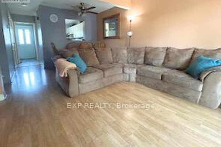 28615920/3173-quail-drive-s/sawmill-creektimbermill/ottawa/ontario/K1T1T9_6