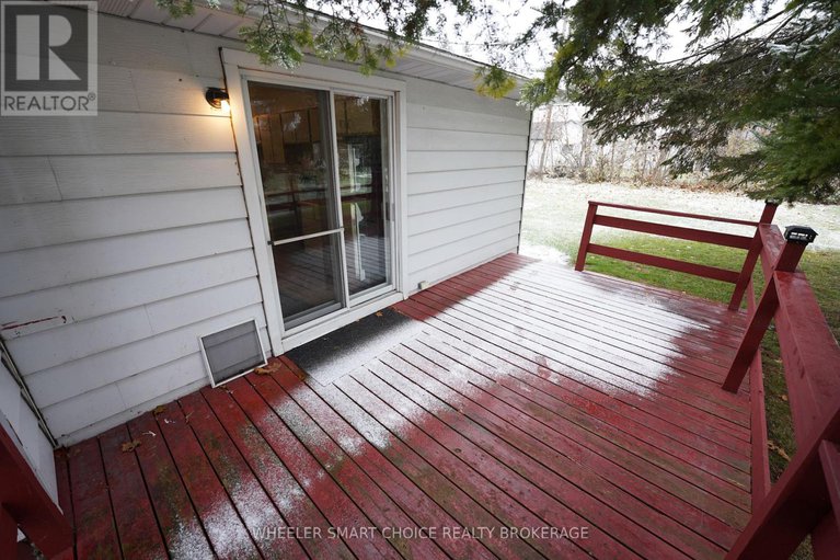 29131494/7-adam-dixon-avenue/long-sault/south-stormont/ontario/K0C1P0_34