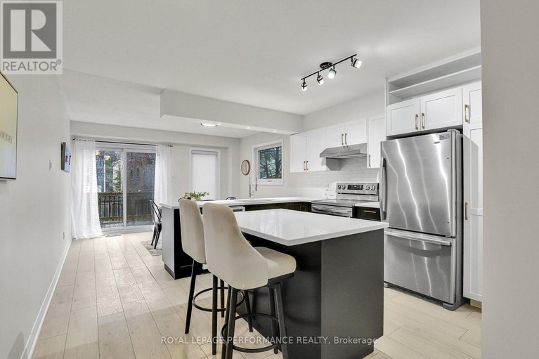 29606715/221-desrosiers-street/vanier/ottawa/ontario/K1L7T2_7