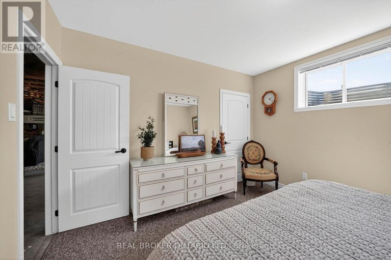 29670697/12-penny-lane/long-sault/south-stormont/ontario/K0C1P0_39